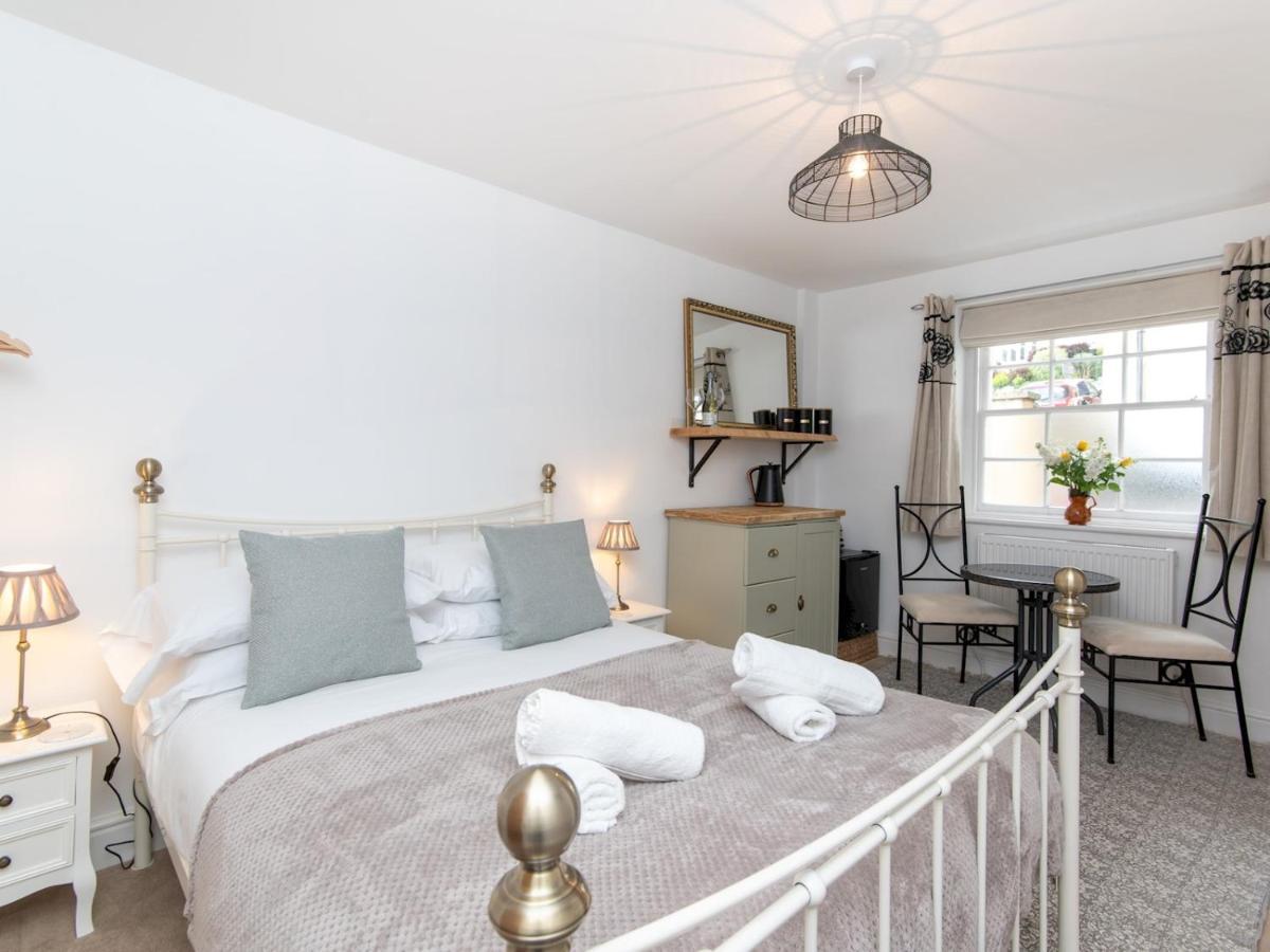 Pass The Keys Stylish 2 Bed Central Bath Apartment With Parking Buitenkant foto